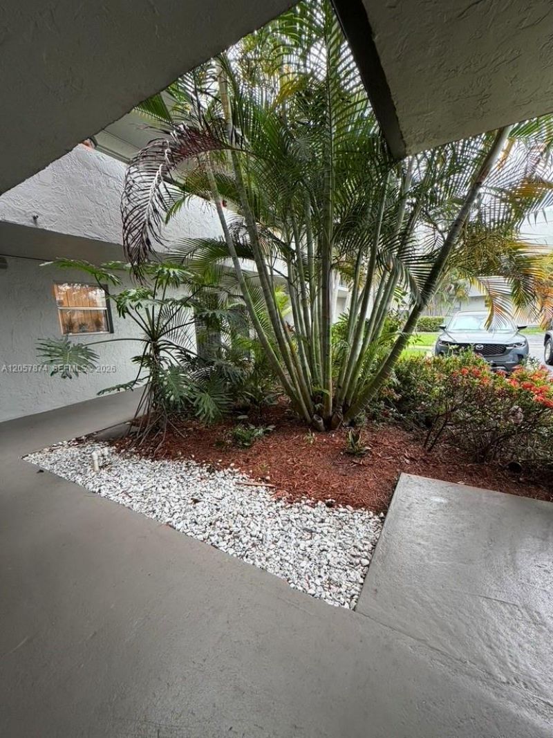 30 NW 87th Ave, Unit C201, Miami, FL 33172 Photo