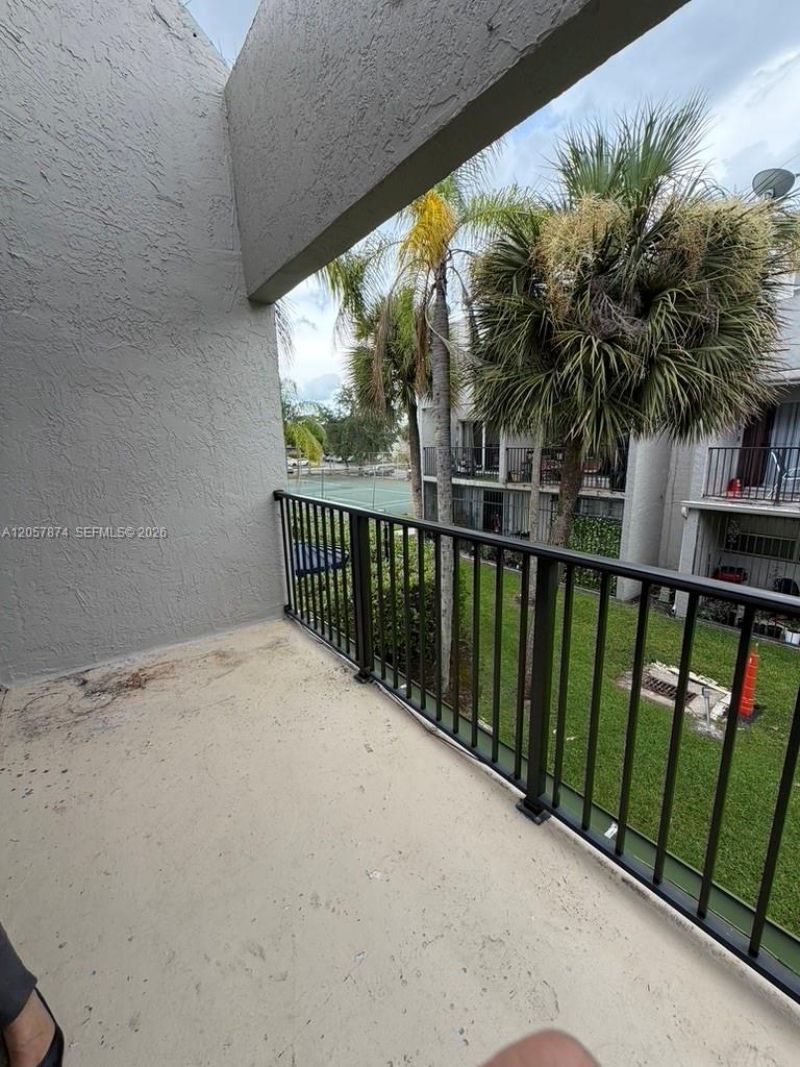 30 NW 87th Ave, Unit C201, Miami, FL 33172 Photo
