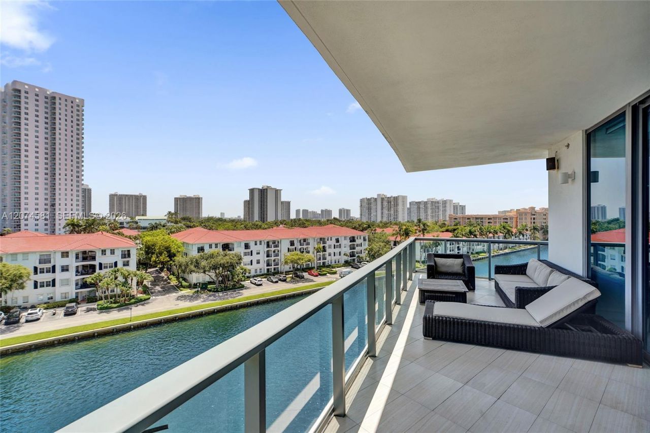 3250 NE 188th St , Unit 501, Aventura, FL 33180 Photo