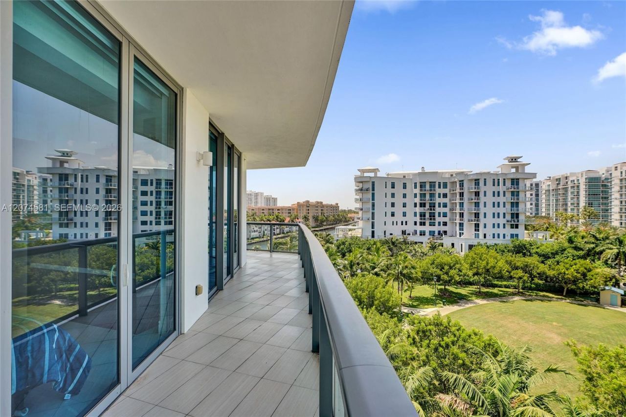 3250 NE 188th St , Unit 501, Aventura, FL 33180 Photo