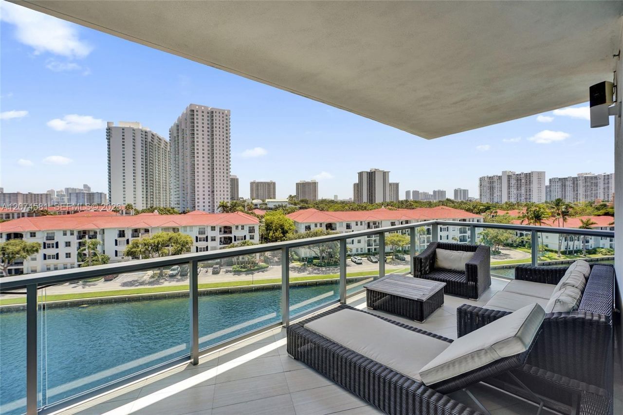 3250 NE 188th St , Unit 501, Aventura, FL 33180 Photo