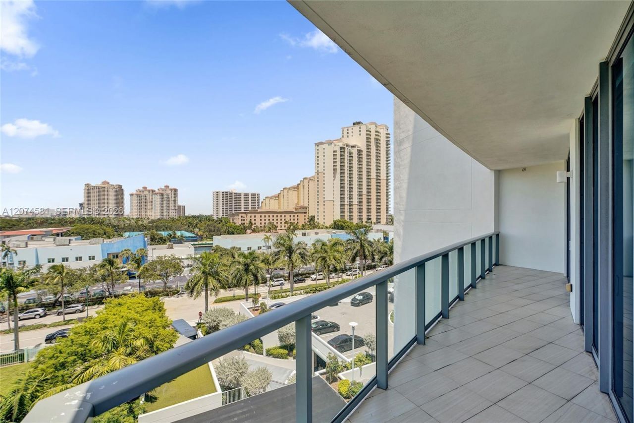 3250 NE 188th St , Unit 501, Aventura, FL 33180 Photo