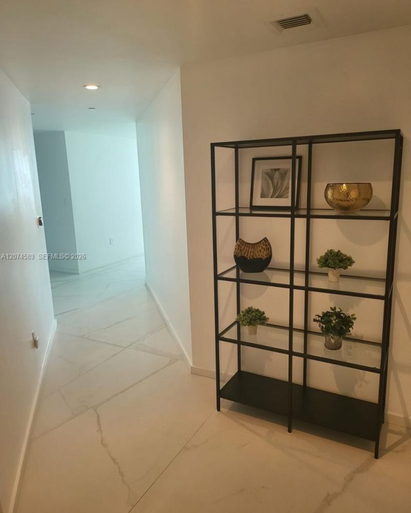 1300 S Miami Ave , Unit 2501, Miami, FL 33130 Photo
