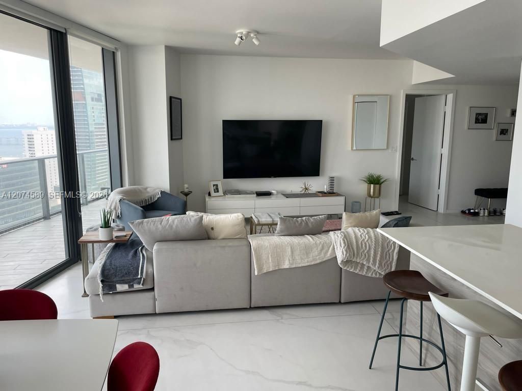 1300 S Miami Ave , Unit 2501, Miami, FL 33130 Photo