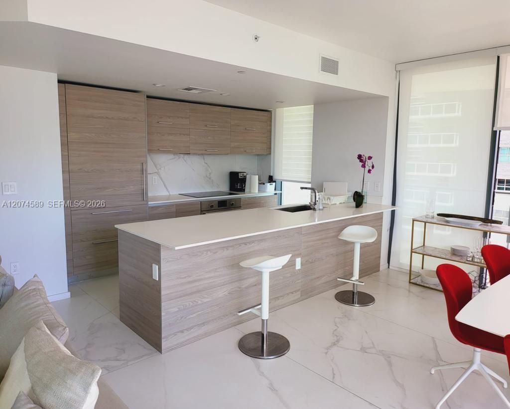 1300 S Miami Ave , Unit 2501, Miami, FL 33130 Photo
