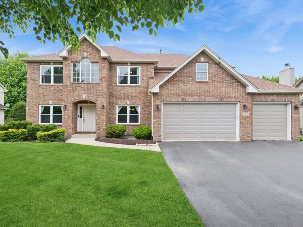 115 Pineridge Drive S, Oswego, IL 60543