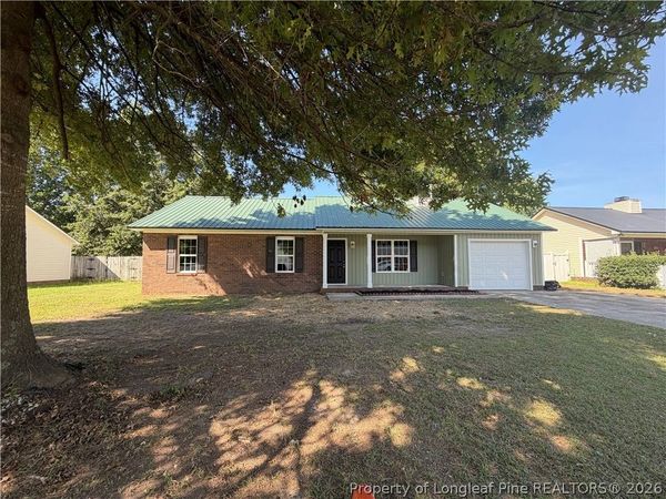 401 Northwoods Drive, Raeford, NC 28376