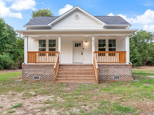 633 Sanders Street , Hope Mills, NC 28348