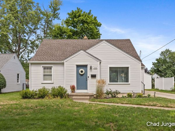 1333 Kelsey Street NE, Grand Rapids, MI 49505