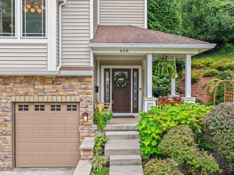608 Rushton Road, Cincinnati, OH 45226 Photo 4