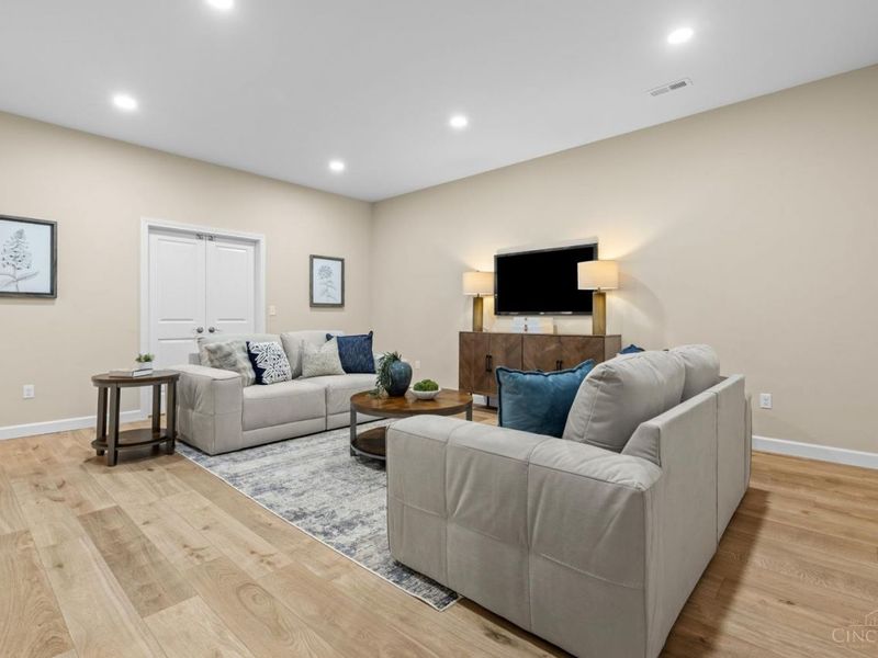 608 Rushton Road, Cincinnati, OH 45226 Photo 8