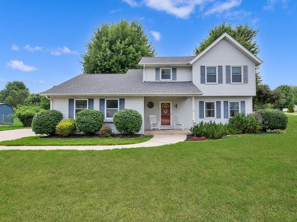 7941 S Cecily DRIVE, Oak Creek, WI 53154