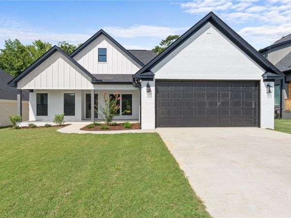 13966 Glenview Drive, Northport, AL 35475