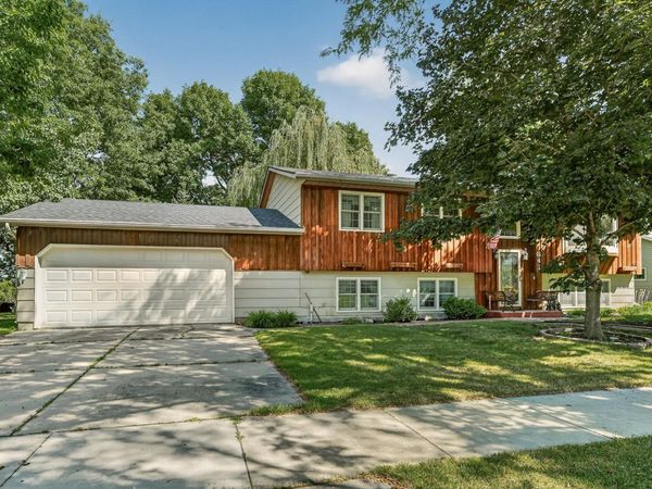 841 21st Street SE, Rochester, MN 55904