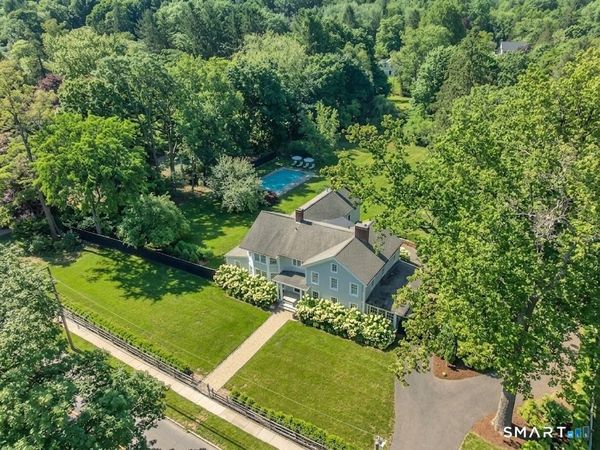 88 Main, Essex, CT 06442