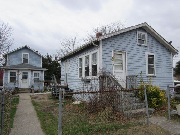 60 11th St, Wareham, MA 02558