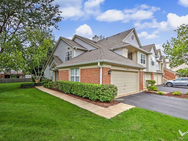 1628 Columbia Circle , Unit 1, Bartlett, IL 60103