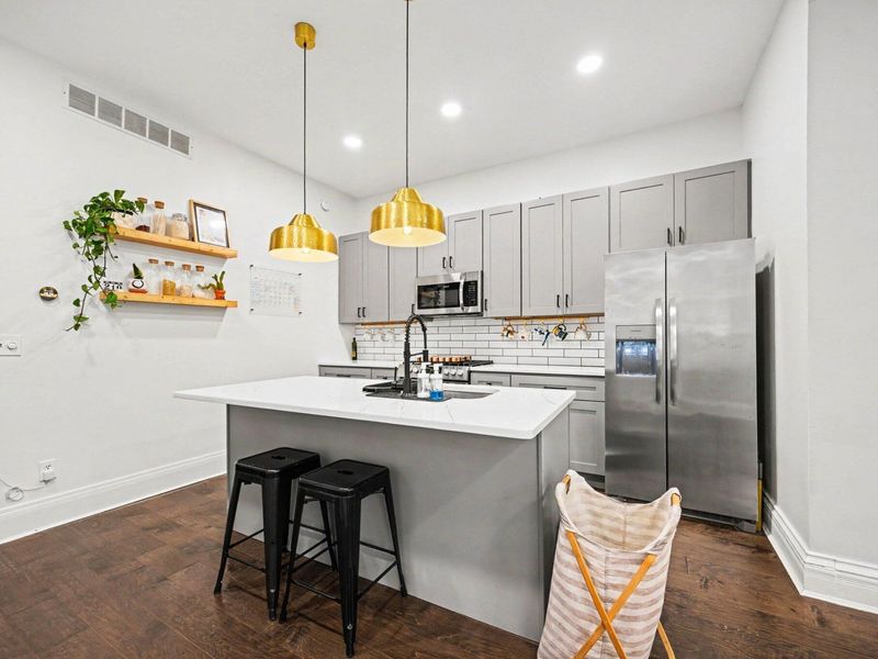 210 E 8th Street, Covington, KY 41011 Photo 10