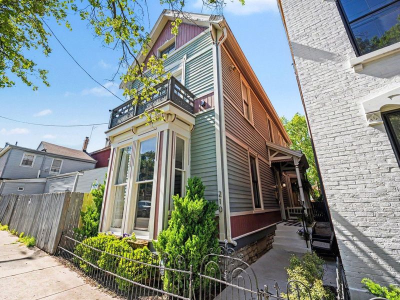 210 E 8th Street, Covington, KY 41011 Photo 3