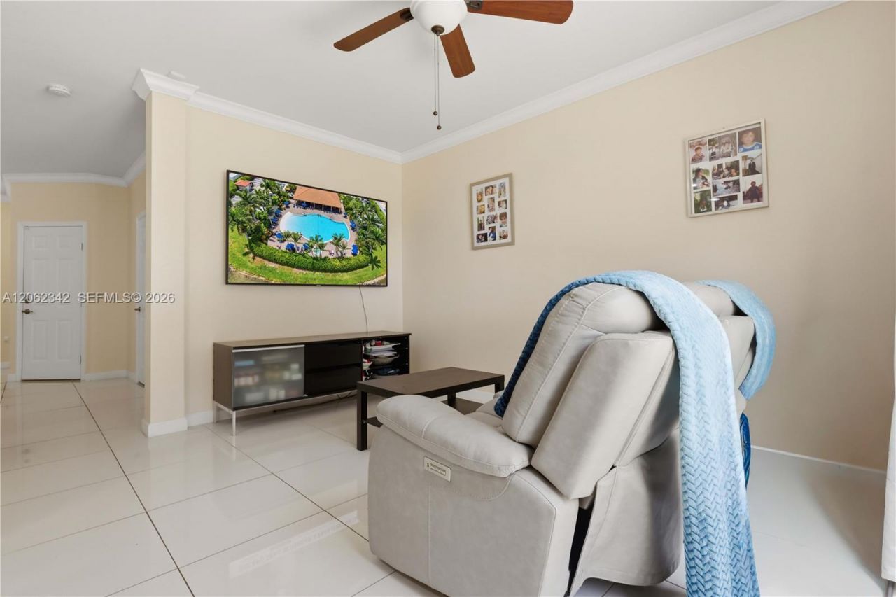 9033 W 33rd Avenue , Hialeah, FL 33018 Photo