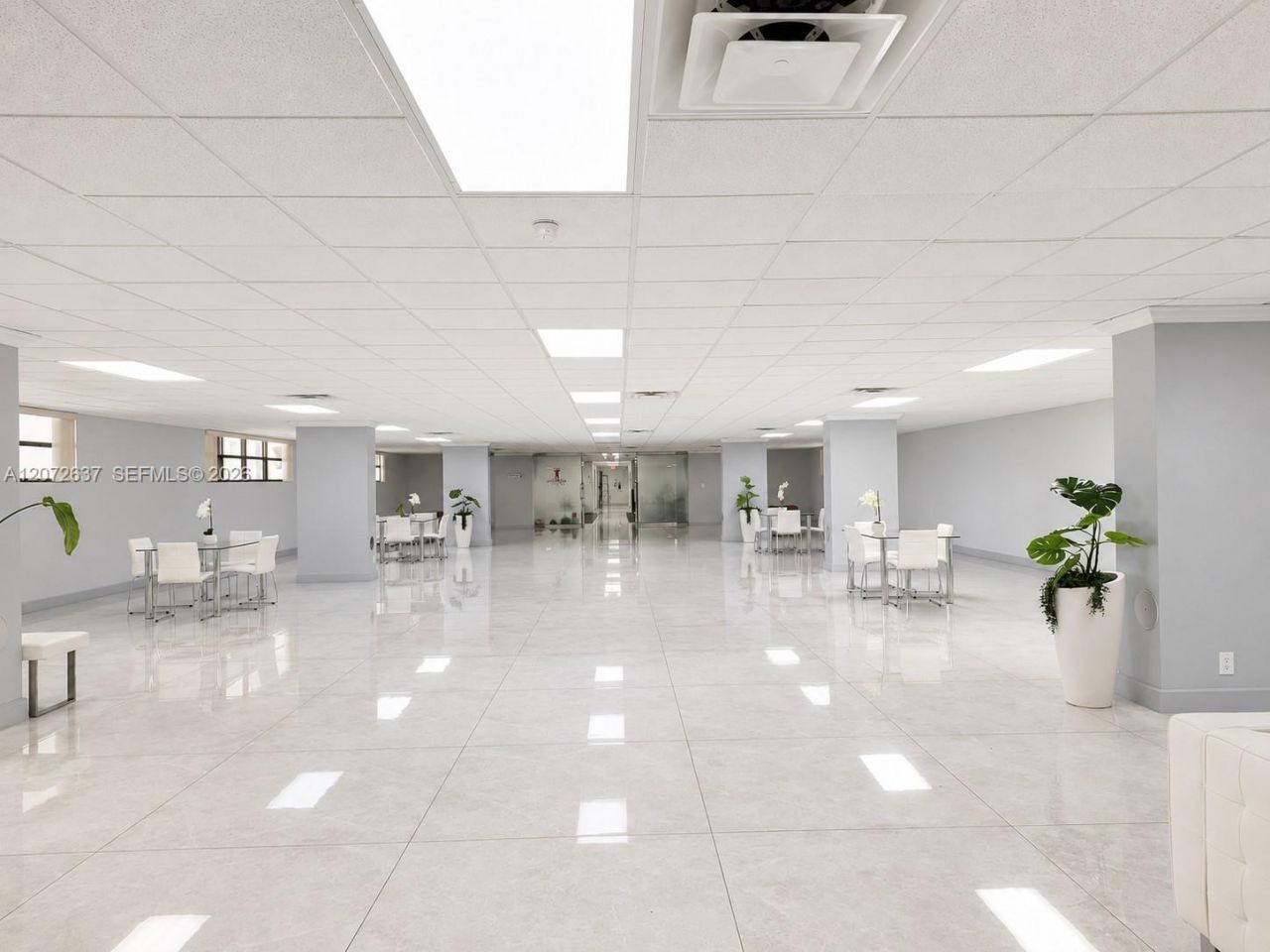 600 Parkview Dr , Unit 224, Hallandale Beach, FL 33009 Photo