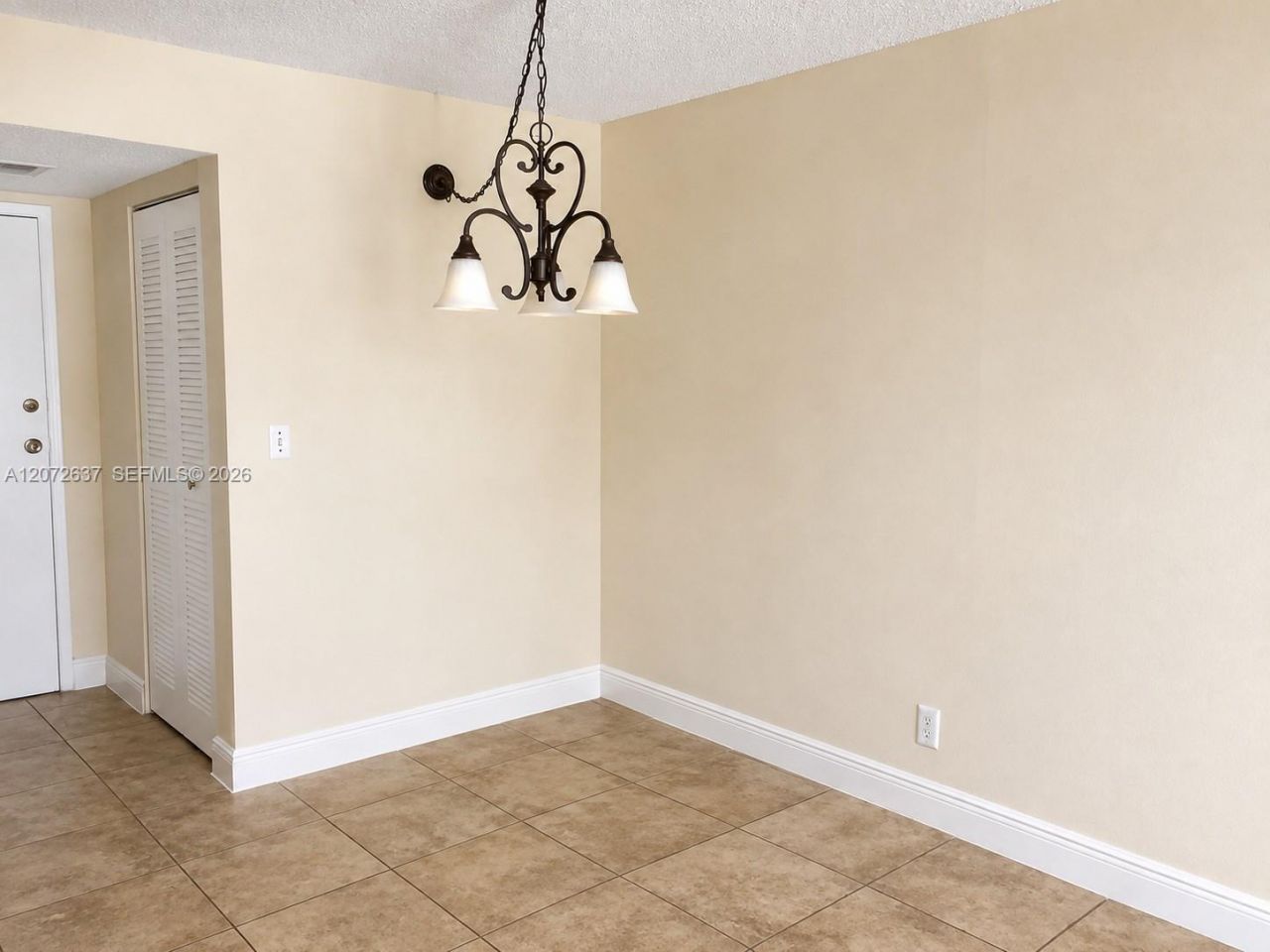 600 Parkview Dr , Unit 224, Hallandale Beach, FL 33009 Photo