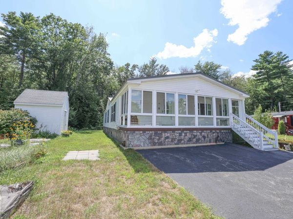 16 Roland Drive, Allenstown, NH 03275