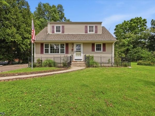 17 W Main St, High Bridge, NJ 08829