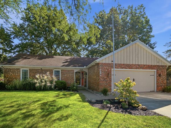924 Aster Drive, Wapakoneta, OH 45895
