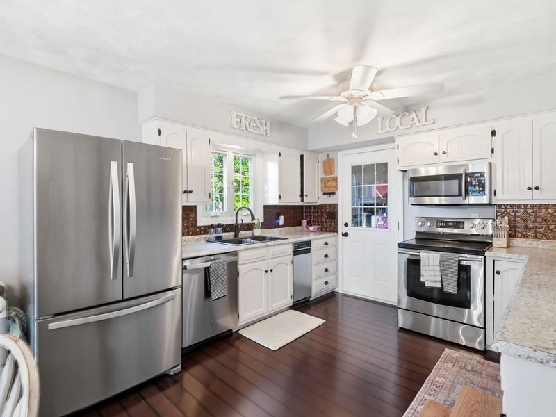 924 Aster Drive, Wapakoneta, OH 45895 Photo 5