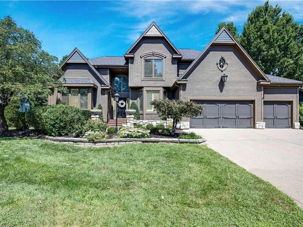 6229 W 128th Street, Leawood, KS 66209