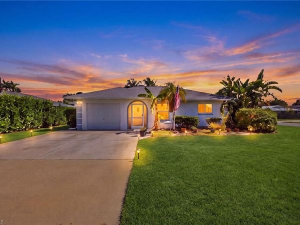702 109th AVE N, NAPLES, FL 34108