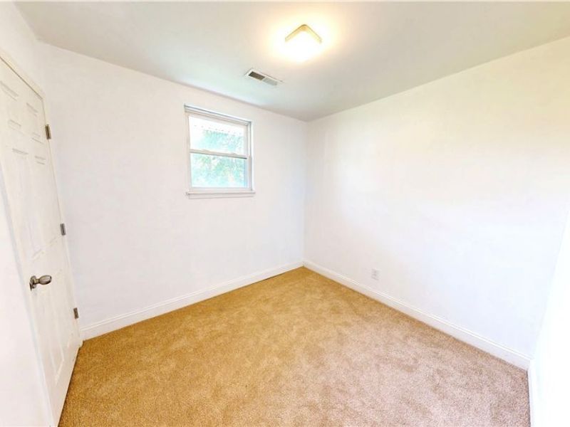 16702 Findlay Street, Chagrin Falls, OH 44023 Photo 10
