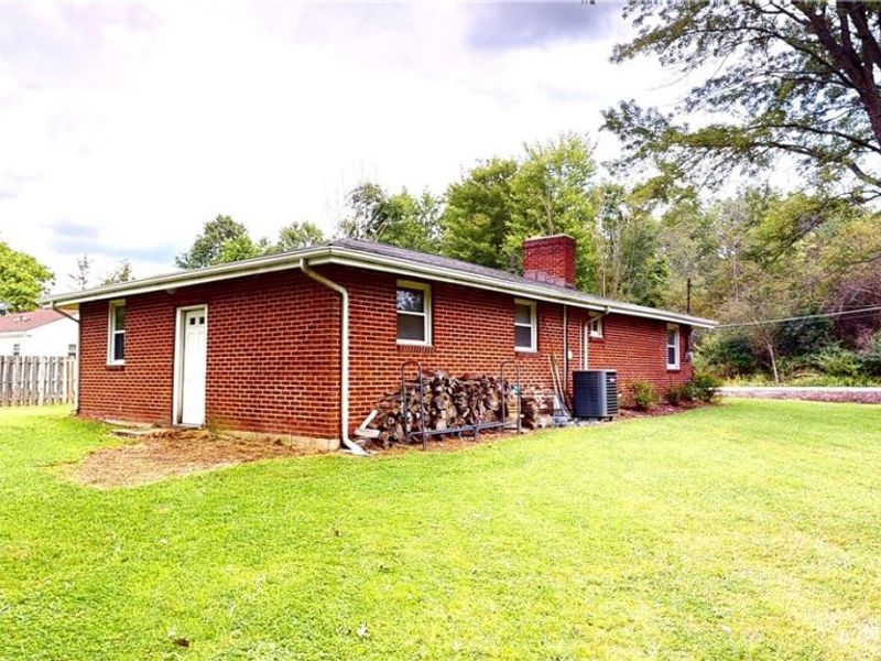 16702 Findlay Street, Chagrin Falls, OH 44023 Photo 20