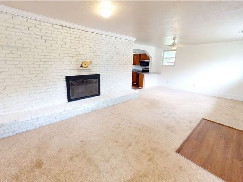 16702 Findlay Street, Chagrin Falls, OH 44023 Photo 3