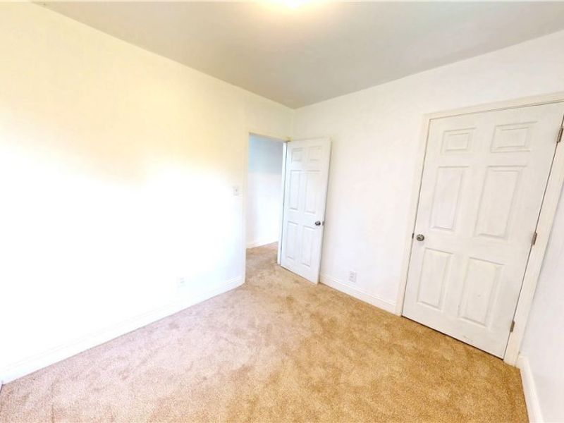 16702 Findlay Street, Chagrin Falls, OH 44023 Photo 9