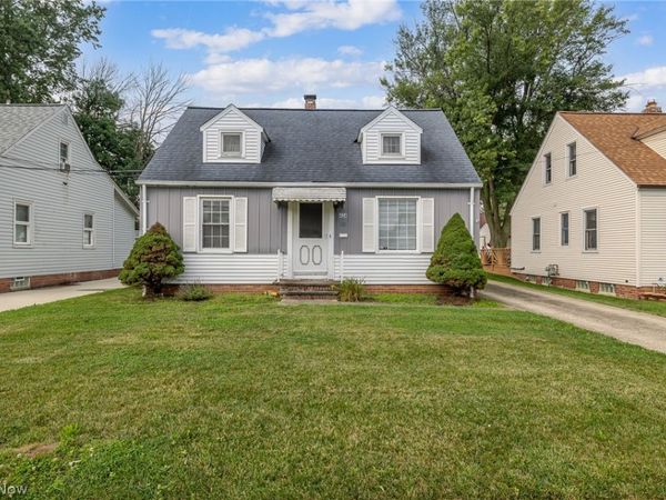 424 E 326th Street , Willowick, OH 44095