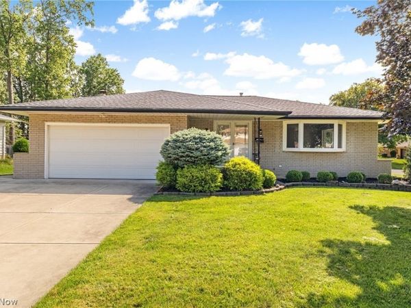 6145 Winchester Drive , Seven Hills, OH 44131