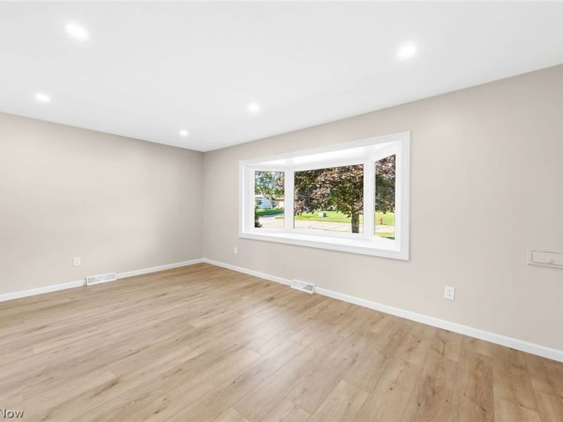 6145 Winchester Drive , Seven Hills, OH 44131 Photo 4