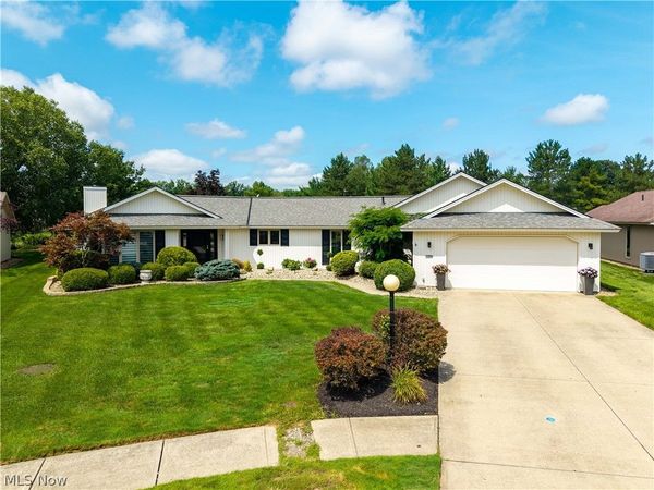 33008 Woodhaven Circle , North Ridgeville, OH 44039