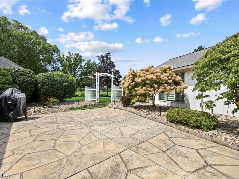 33008 Woodhaven Circle, North Ridgeville, OH 44039 Photo 20