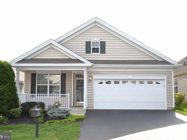 663 THOREAU DRIVE , MOUNT JOY, PA 17552