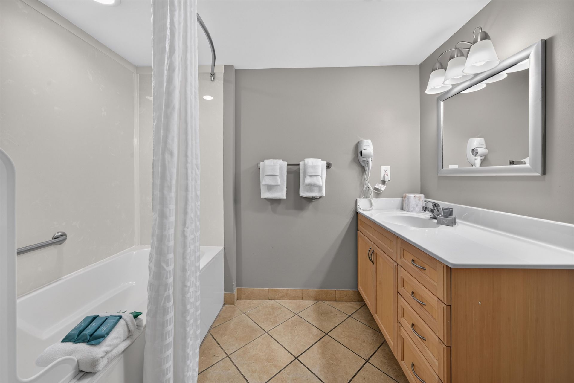 3601 N Ocean Blvd. Photo 21