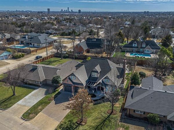1902 Elmhurst Avenue, Nichols Hills, OK 73120