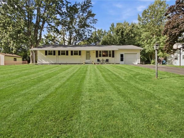 128 Lalanne Road , Rochester, NY 14623