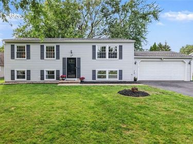 16 Strussenberg Drive, Hilton, NY 14468