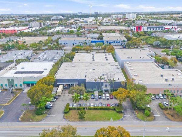 10880 NW 30th St , Doral, FL 33172