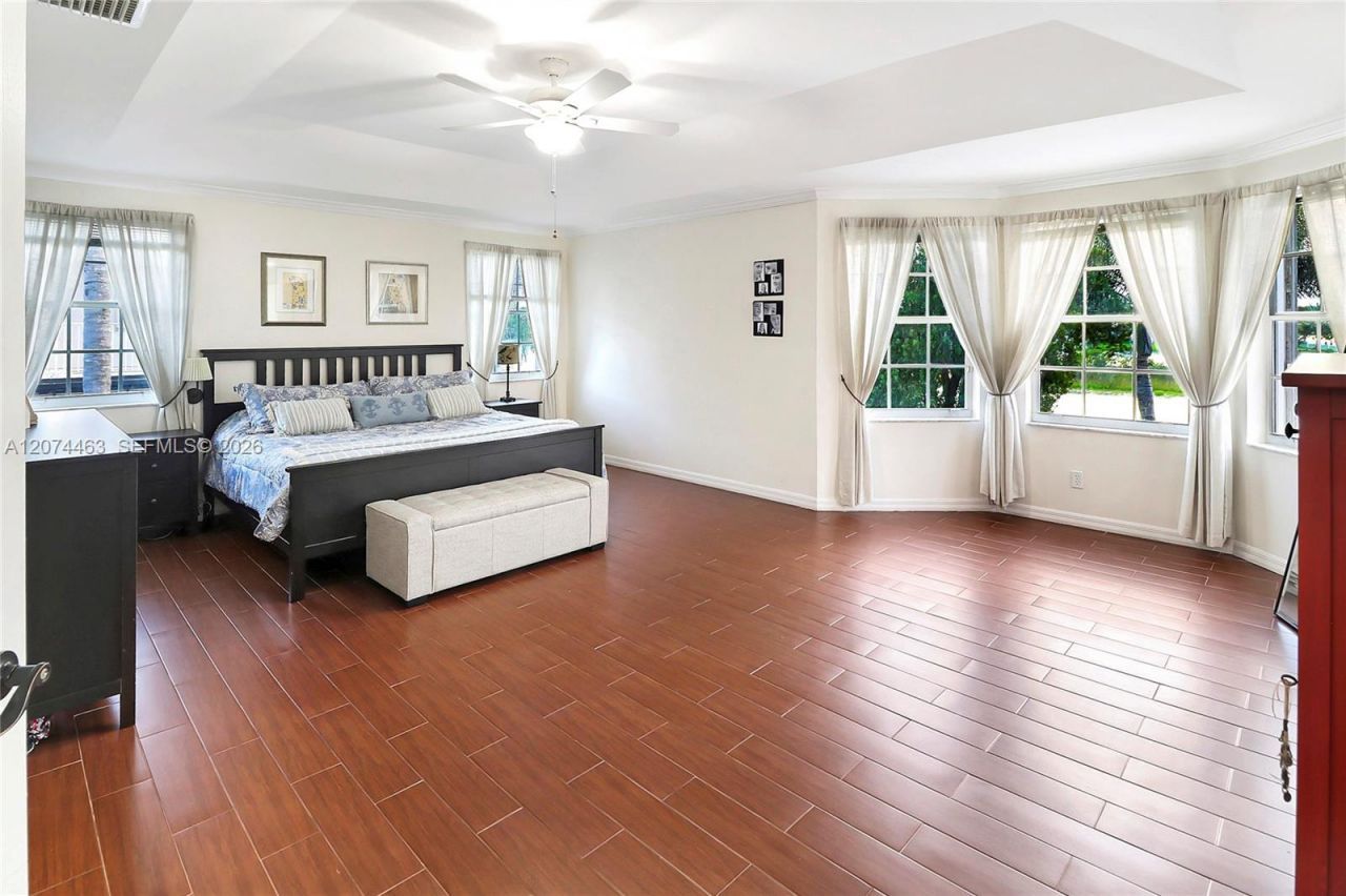 1108 NW 180th Ave, Pembroke Pines, FL 33029 Photo