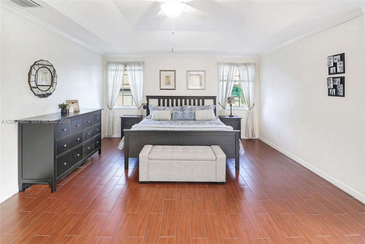 1108 NW 180th Ave, Pembroke Pines, FL 33029 Photo