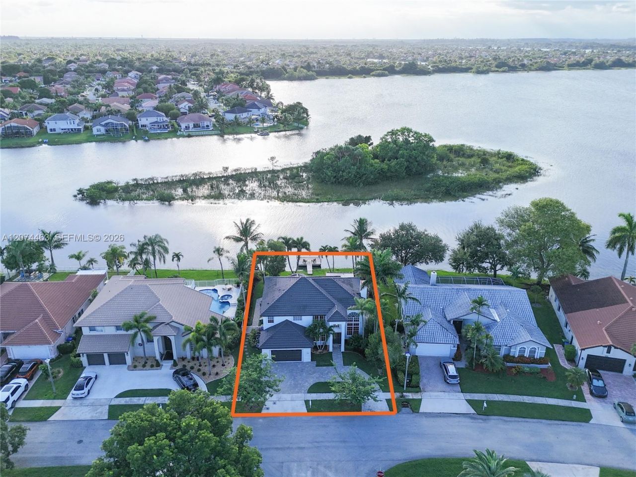 1108 NW 180th Ave, Pembroke Pines, FL 33029 Photo
